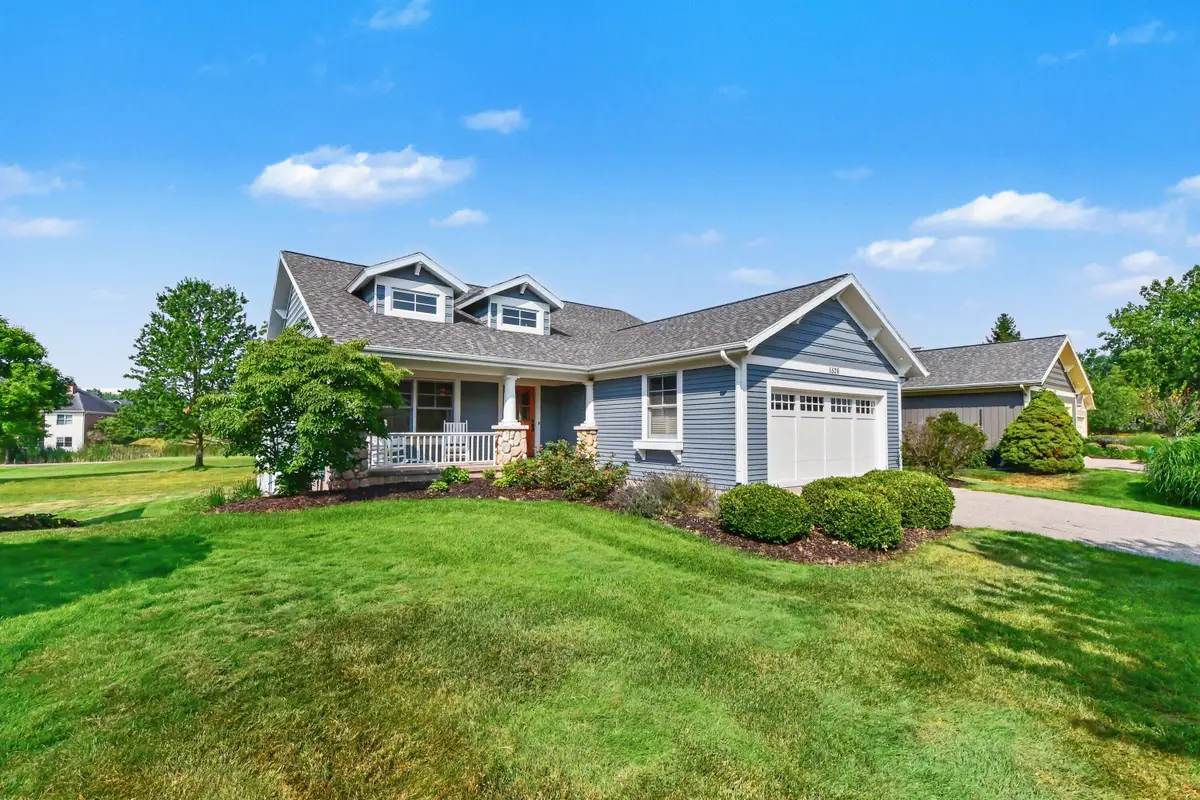 5526 Alhambra Drive Se, Grand Rapids, MI 49546 - #1