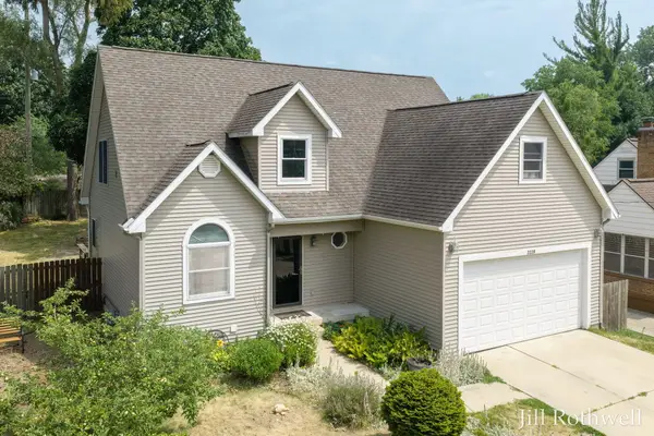 2228 Coit Avenue Ne, Grand Rapids, MI 49505