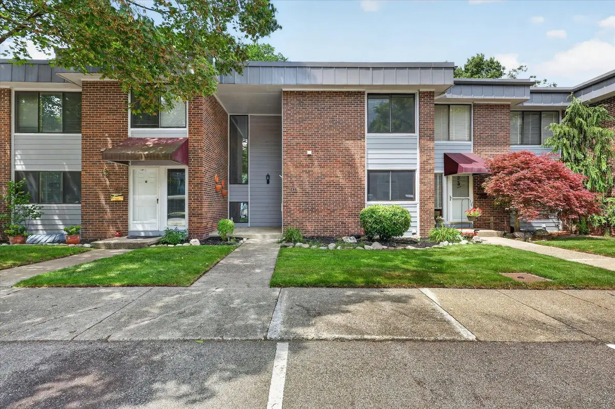 2437 Hampton Court Se, Grand Rapids, MI 49546 - #1