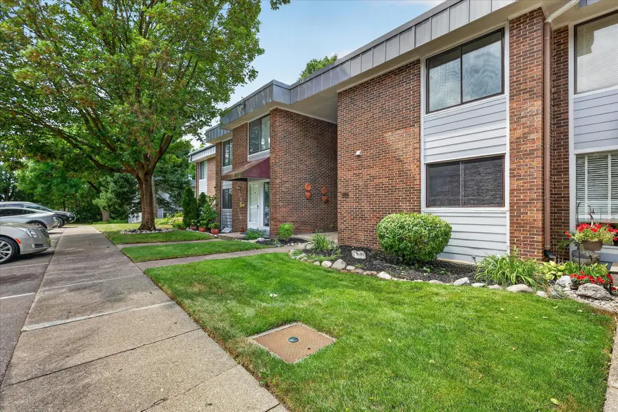2437 Hampton Court Se, Grand Rapids, MI 49546 - #2