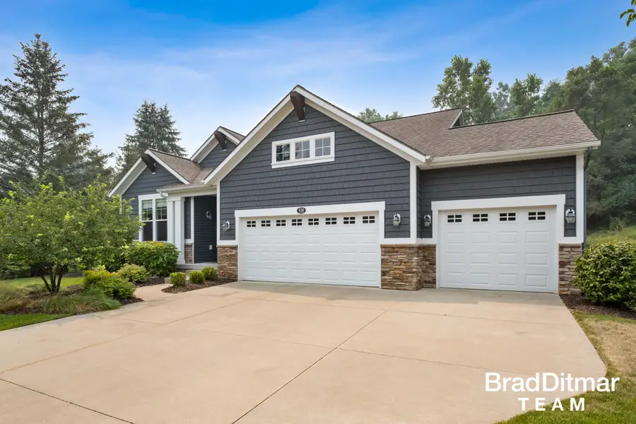 539 W Abbey Mill Drive Se, Ada, MI 49301 - #2