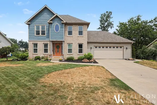 6150 Viewpoint Drive Ne, Belmont, MI 49306