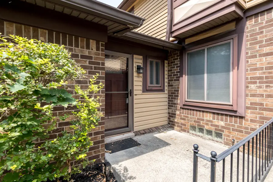32143 W 12 Mile Road, Farmington Hills, MI 48334 - #3