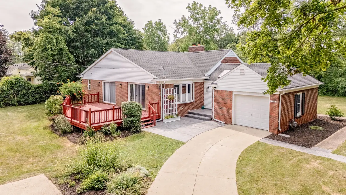 9772 Grosse Ile Parkway, Grosse Ile, MI 48138 - #1