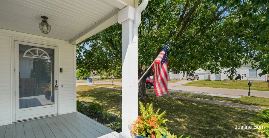 546 Ferris Street Nw, Grand Rapids, MI 49544 - #3