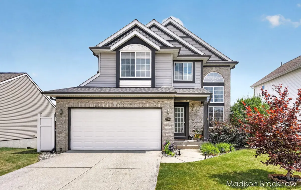 5866 E Grove Drive Se, Grand Rapids, MI 49512 - #1