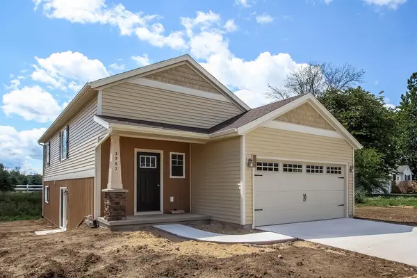 860 Crooks Street, Belding, MI 48809