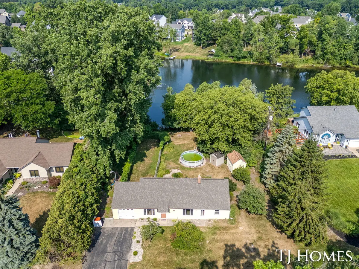 2215 Maguire Avenue Ne, Grand Rapids, MI 49525 - #1