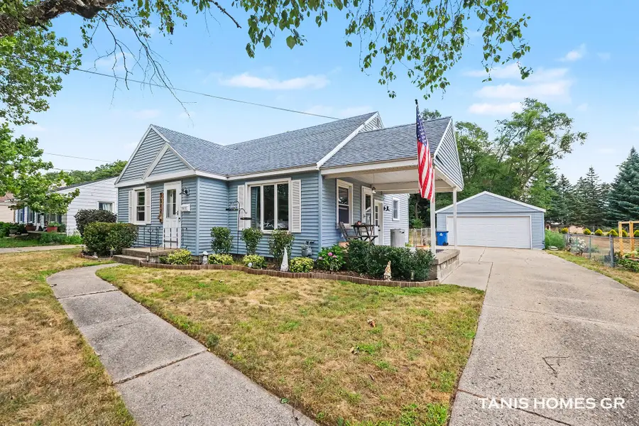 3512 Boone Avenue Sw, Wyoming, MI 49519 - #2