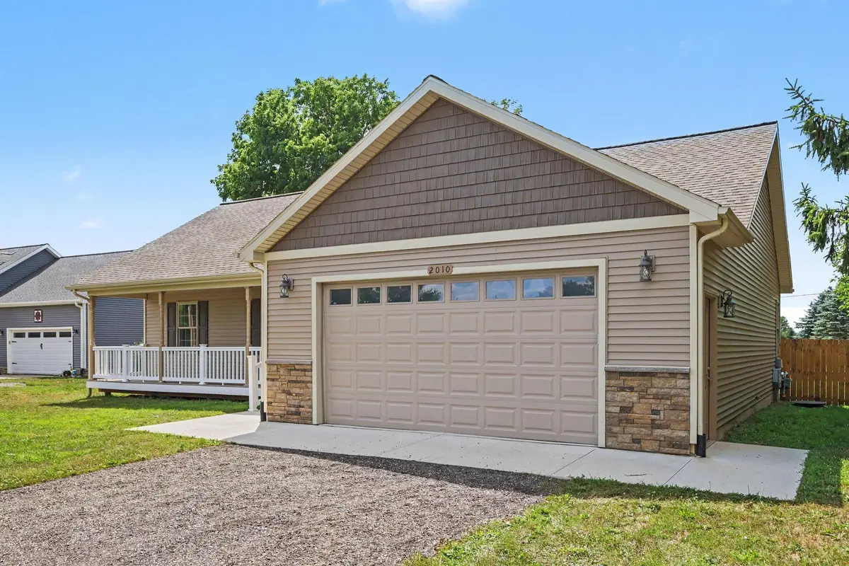 2010 Wolf Lake Road, Grass Lake, MI 49240 - #1
