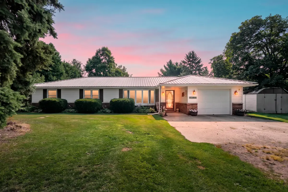 54577 Silver Street, Mendon, MI 49072 - #1