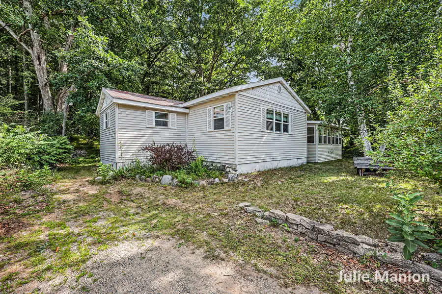 3502 Holiday Drive, Greenville, MI 48838 - #3