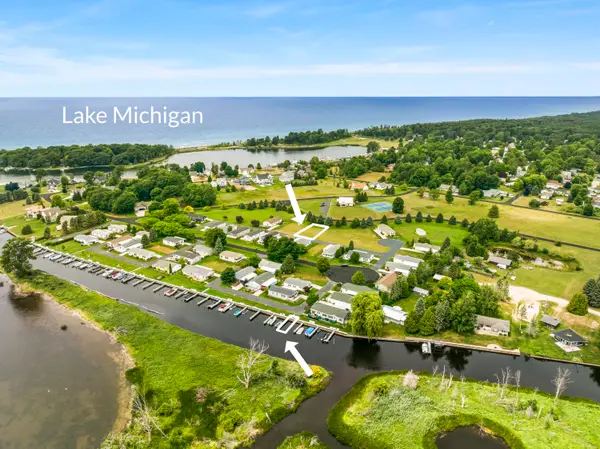 3316 Lakeland Drive, Arcadia, MI 49613