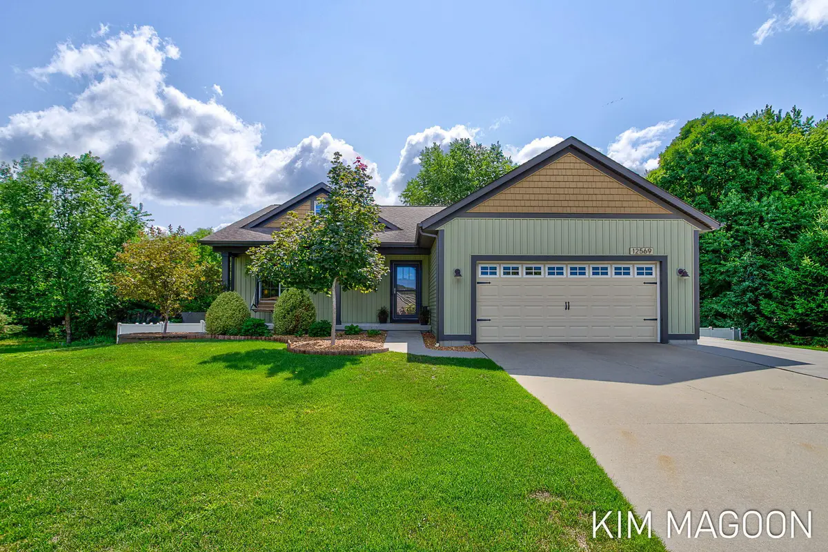 12569 Canterbury Court, Grand Haven, MI 49417 - #1