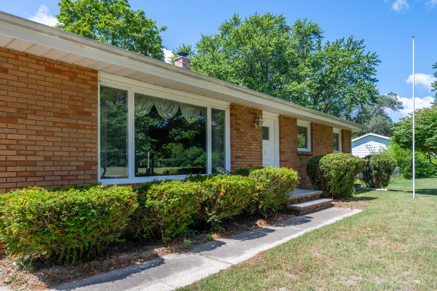 5432 S Roosevelt Road, Stevensville, MI 49127 - #3