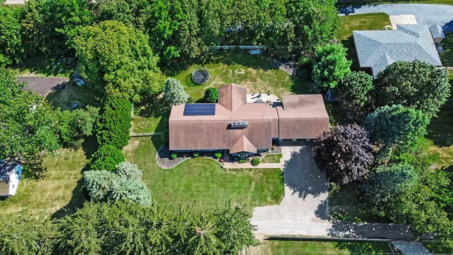 2390 Sycamore Path, Saint Joseph, MI 49085 - #3
