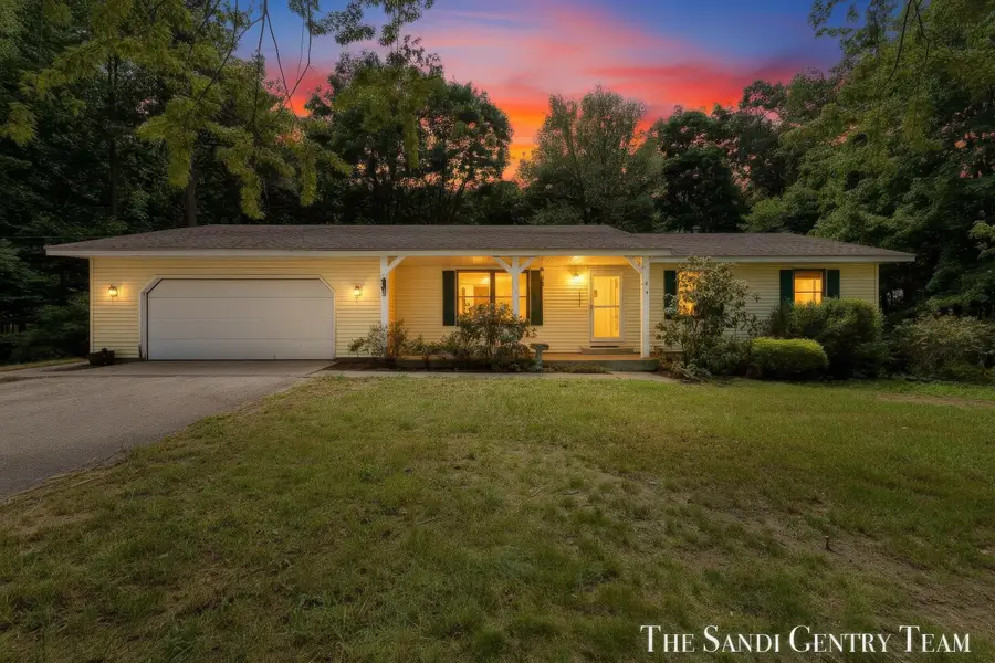 14504 Cameron Court, Grand Haven, MI 49417 - #3