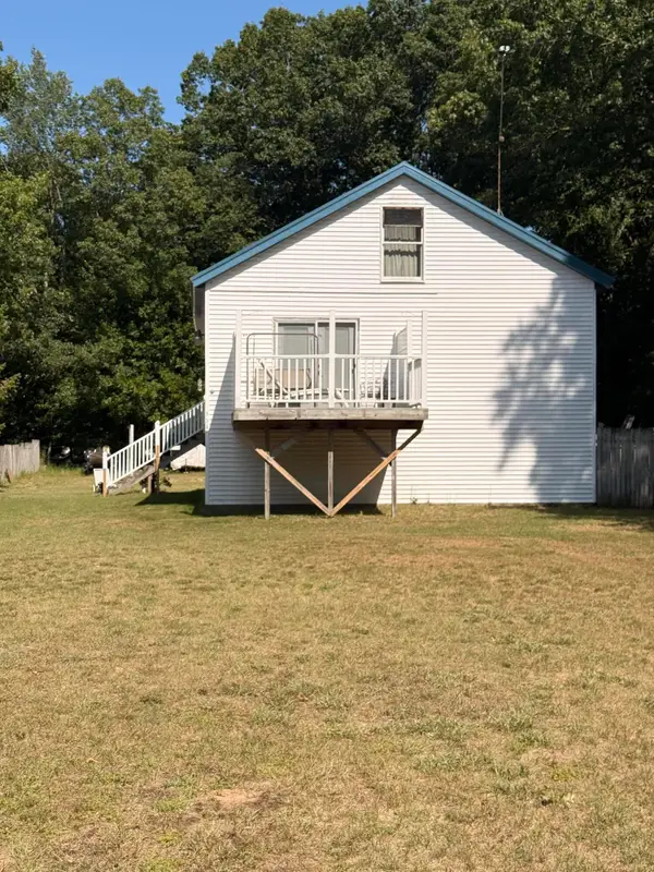 554 N Morris Street, Pentwater, MI 49449