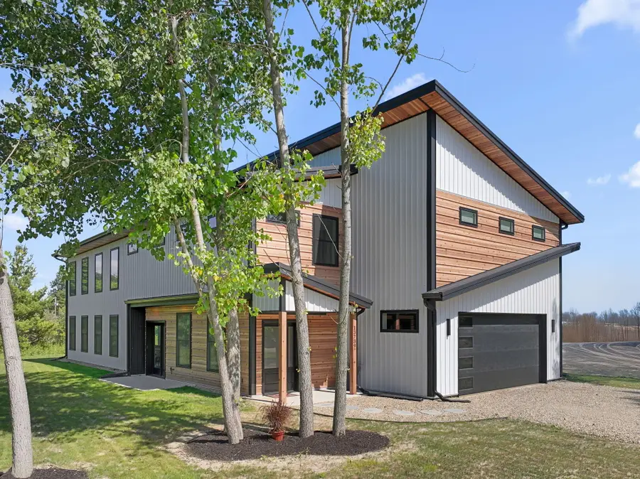 13739 Jane Way, Sawyer, MI 49125 - #2