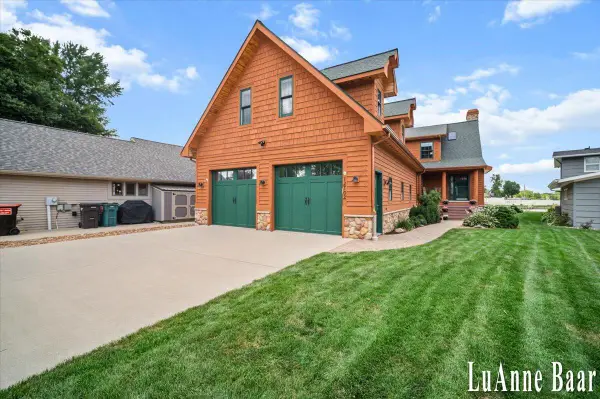 12702 Park Drive, Wayland, MI 49348