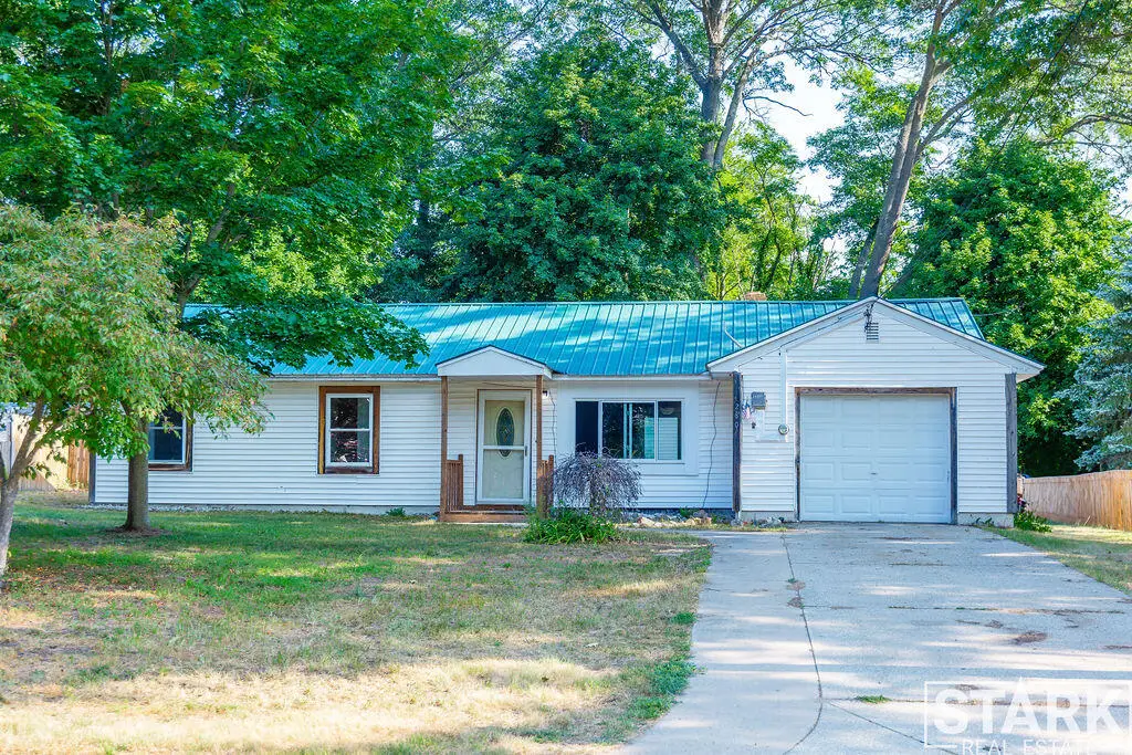 280 Elm Street, Fruitport, MI 49415 - #1