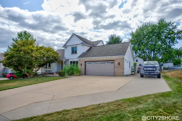 6719 Crown Point Drive, Hudsonville, MI 49426