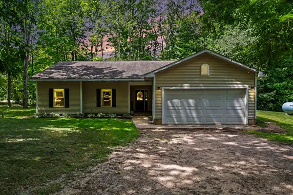 11482 Schultz Drive, Delton, MI 49046