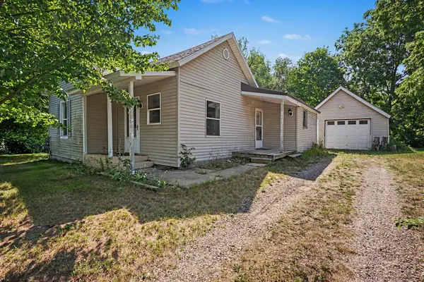 34 E Washington Street, Newaygo, MI 49337