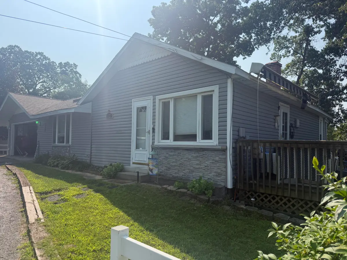 66233 Lakeshore Drive, Dowagiac, MI 49047 - #1