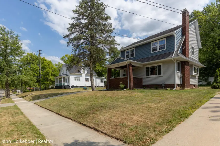 1948 Boston Street Se, Grand Rapids, MI 49506 - #2
