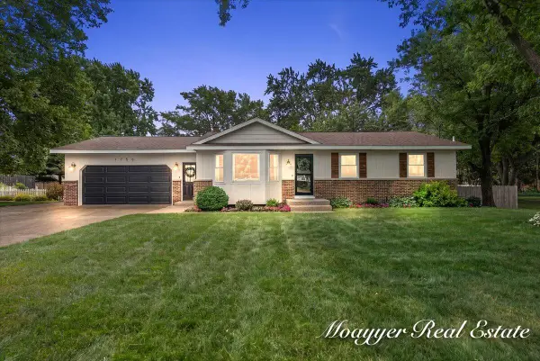 1758 Greenwoods Drive, Jenison, MI 49428