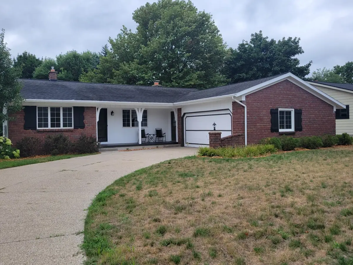 4558 41st Street Sw, Grandville, MI 49418 - #1