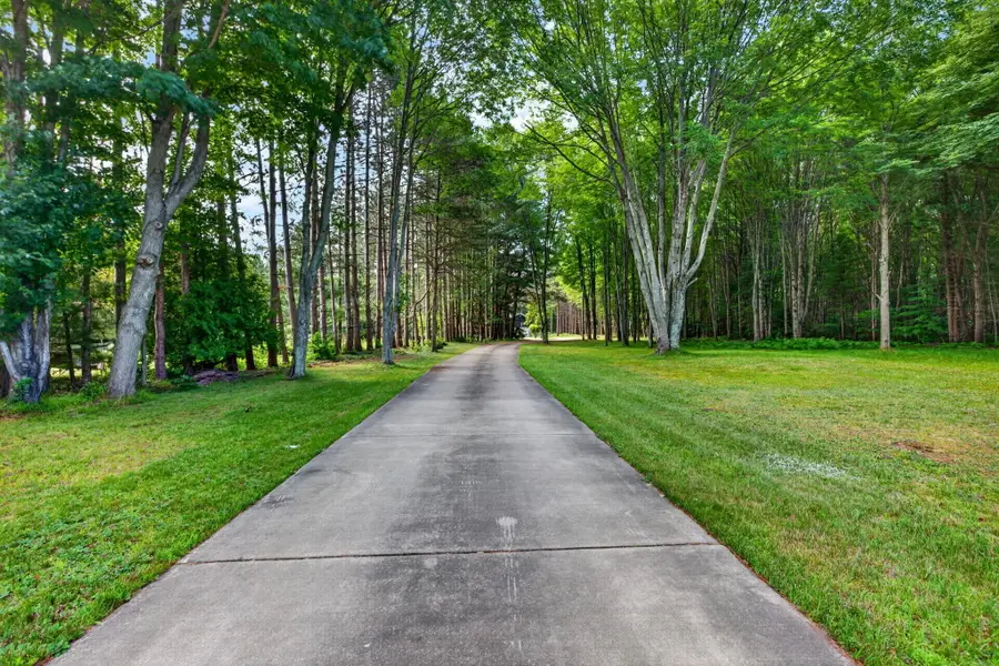 2515 W Giles Road, Muskegon, MI 49445 - #2
