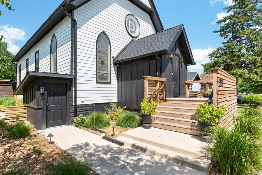 208 N Cleveland Avenue, Galien, MI 49113 - #2