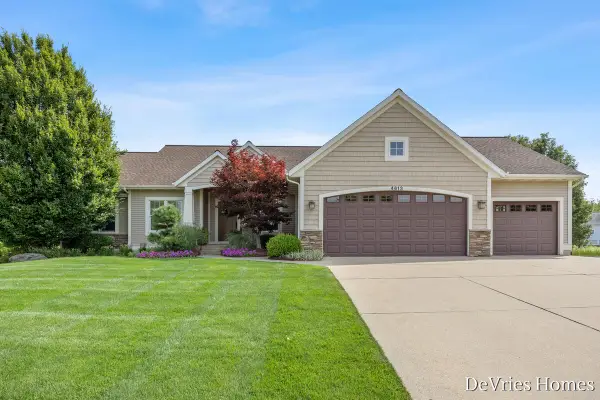 4613 Caspian Drive, Hudsonville, MI 49426