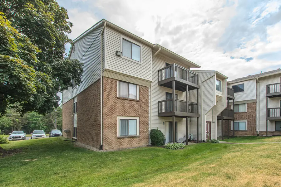 30078 W 12 Mile Road #99, Farmington Hills, MI 48334 - #3