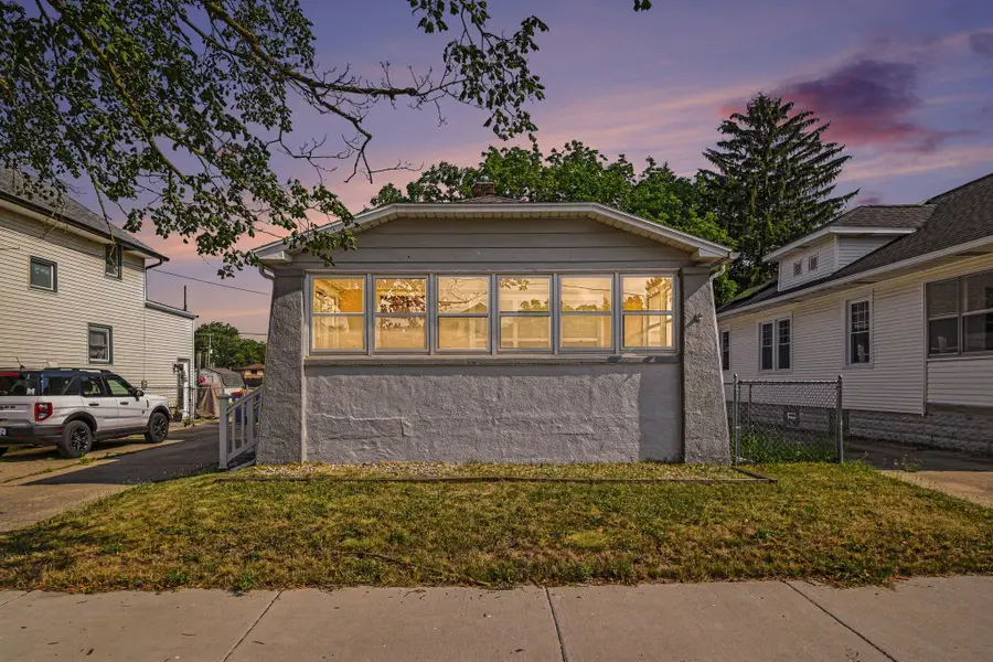 735 Eleanor Street Ne, Grand Rapids, MI 49505 - #2
