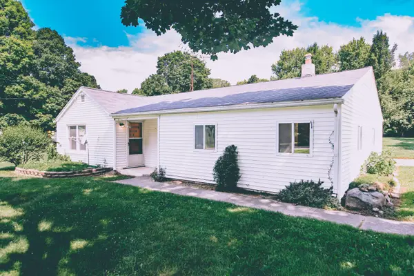 1072 E Territorial Road N, Rives Junction, MI 49277