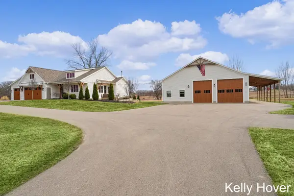 484 8th Avenue Sw, Byron Center, MI 49315