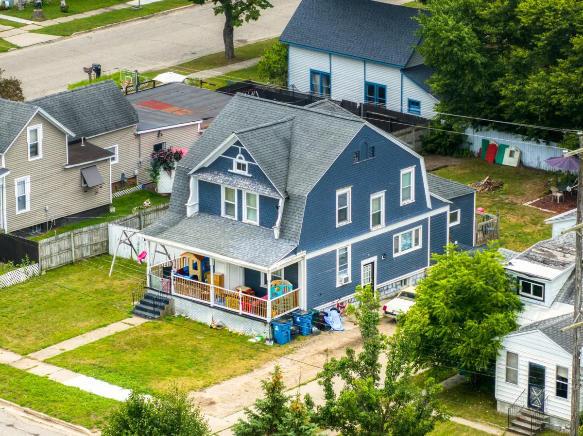 211 N Pine Street, Evart, MI 49631 - #1