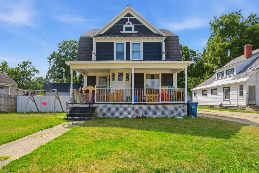 211 N Pine Street, Evart, MI 49631 - #2