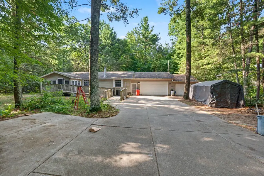 6606 E Hill Street, Newaygo, MI 49337 - #2