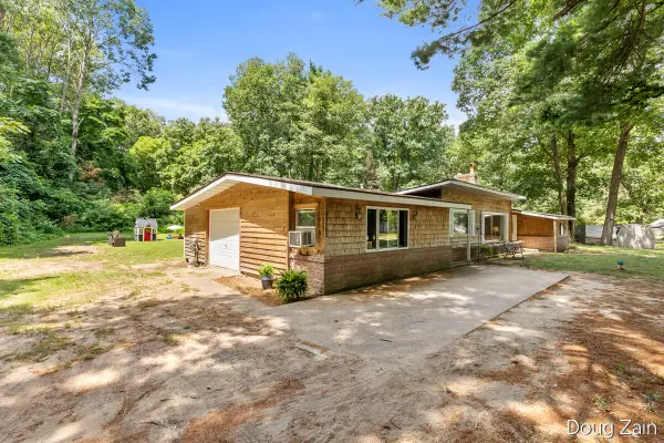 12502 Mcmurty Drive Ne, Sand Lake, MI 49343