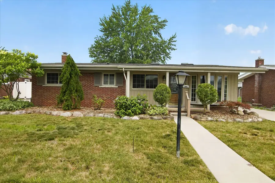 14318 Huntington Street, Riverview, MI 48193 - #3