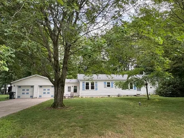 67702 S Ridgewood Drive, South Haven, MI 49090