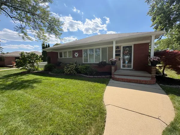 8908 Fox Avenue, Allen Park, MI 48101
