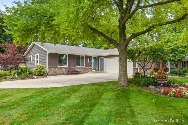 3767 Socorro Drive Sw, Grandville, MI 49418
