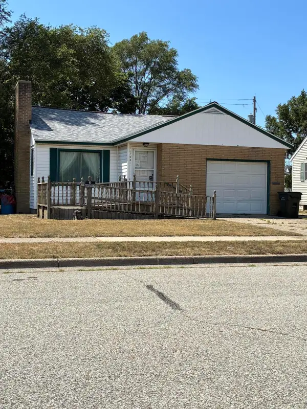 1051 Roberts Street, Muskegon, MI 49442