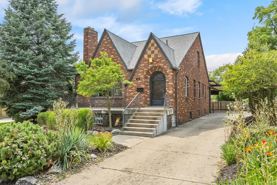 349 Baynton Avenue Ne, Grand Rapids, MI 49503 - #2