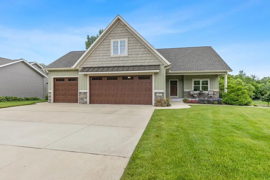 2961 Bristol Avenue Nw, Walker, MI 49544 - #2